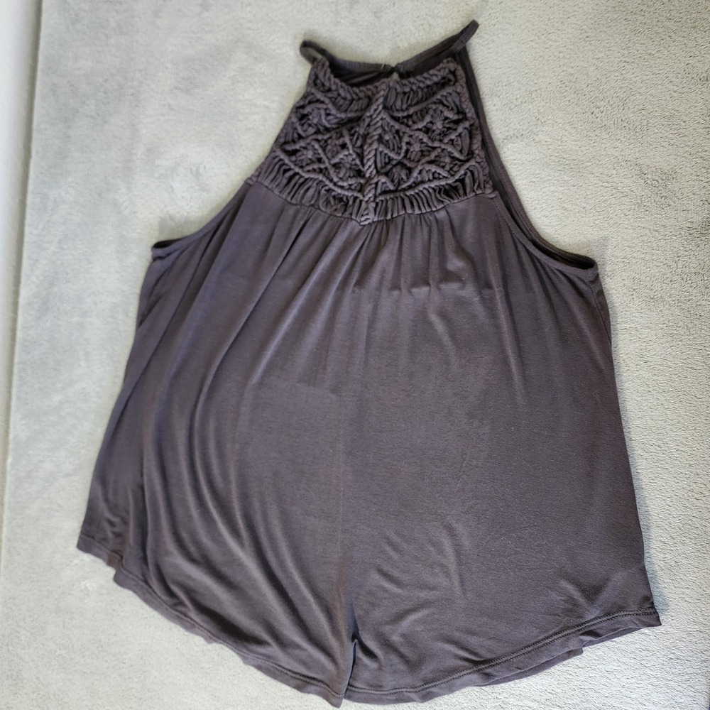 AEO Soft And Sexy Tank Women's Size Medium Gray‎ Crochet High Neck Top